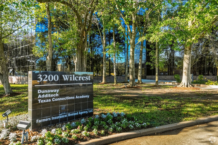 More Photos Of 3200 Wilcrest Dr, Houston Office For Lease