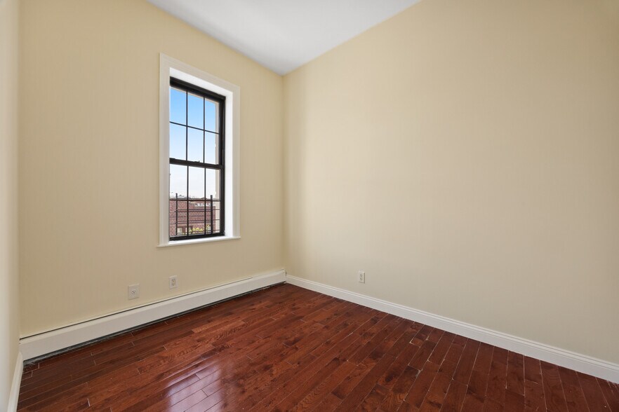 More Photos Of 222 E 51st St, Brooklyn Storefront Retail Residential For Sale