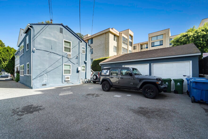 More Photos Of 14524-14530 Dickens St, Sherman Oaks Apartments For Sale
