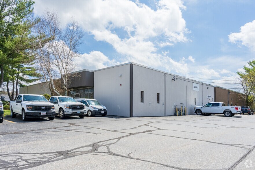 Primary Photo Of 2 B St, Auburn Warehouse For Lease