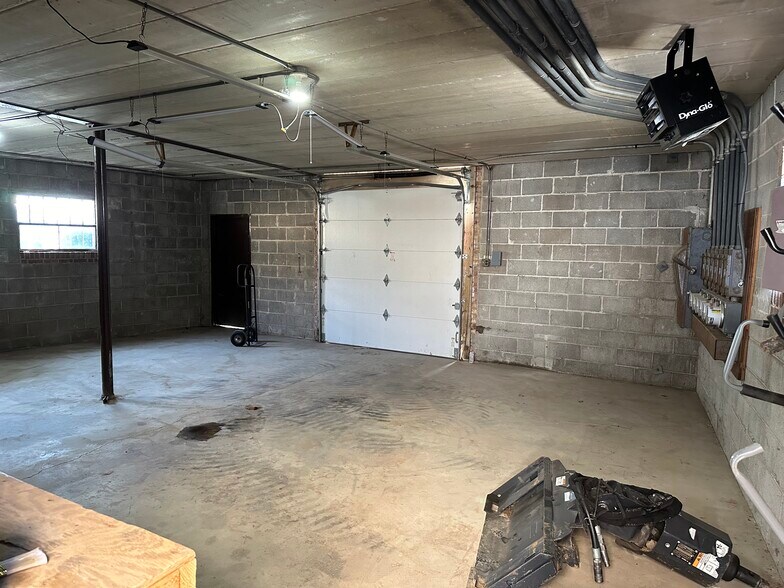 More Photos Of 220-230 Hicks Pl, Palatine Storefront Retail Residential For Sale