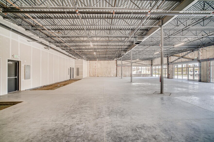 More Photos Of 6200 Leetsdale Dr, Denver Storefront For Lease