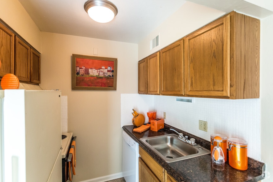 More Photos Of 1624 Northwinds Estates Dr, Saint Louis Apartments For Sale