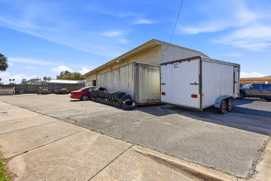 More Photos Of 2350 N Ponce De Leon Blvd, Saint Augustine Service Station For Sale