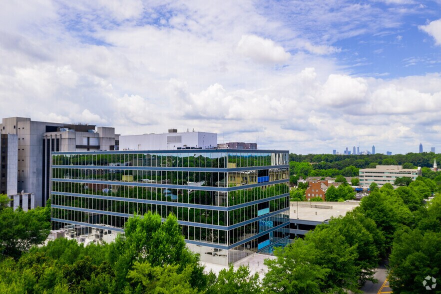 More Photos Of 1 W Court Sq, Decatur Office For Lease