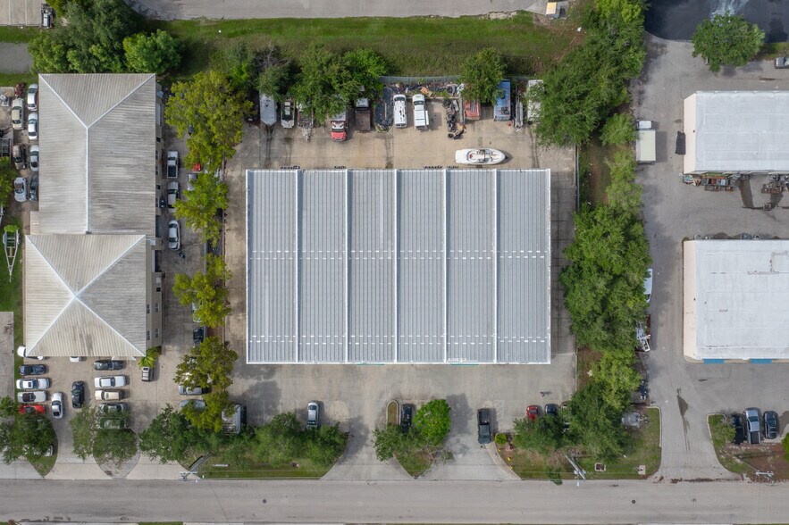 More Photos Of 10951 Harmony Park Dr, Bonita Springs Warehouse For Lease