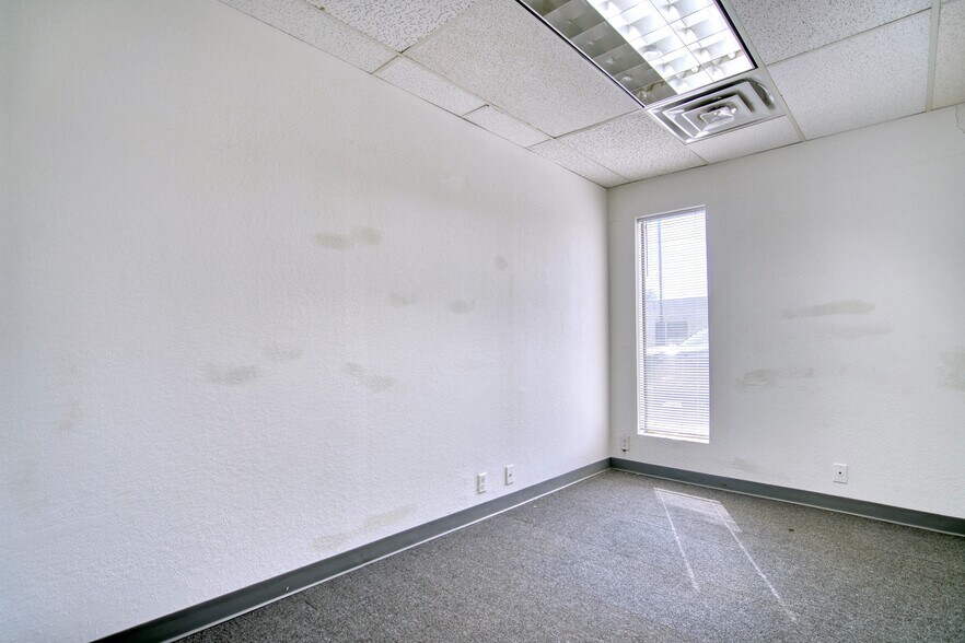 More Photos Of 2200 Central Ave, Boulder Industrial For Sale