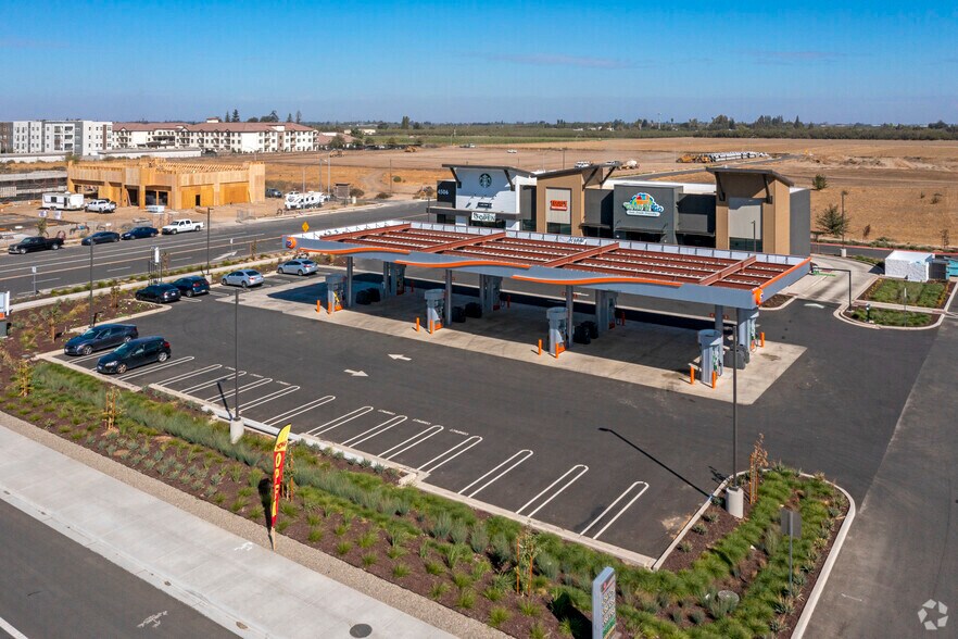 More Photos Of 4506 Dale Rd, Modesto Unknown For Lease