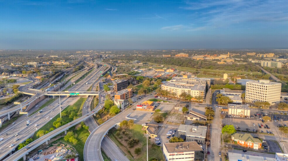 More Photos Of 1412 Ballinger St, Fort Worth Land For Sale