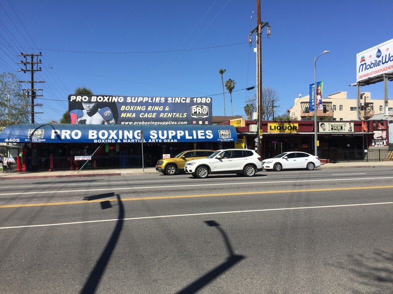 More Photos Of 4407-4411 Laurel Canyon Blvd, Studio City Storefront For Lease