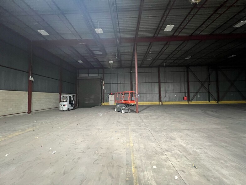 More Photos Of 110 Glidden Rd, Brampton Warehouse For Sale