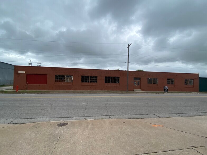 More Photos Of 1500 W Main St, Oklahoma City Warehouse For Lease