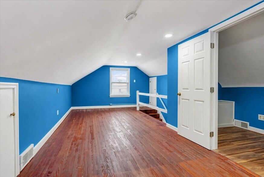 More Photos Of 2260 Carlisle Rd, York Office For Sale