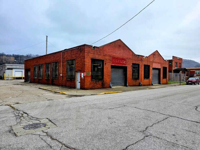 Primary Photo Of 1416 Lewis St, Charleston Warehouse For Sale