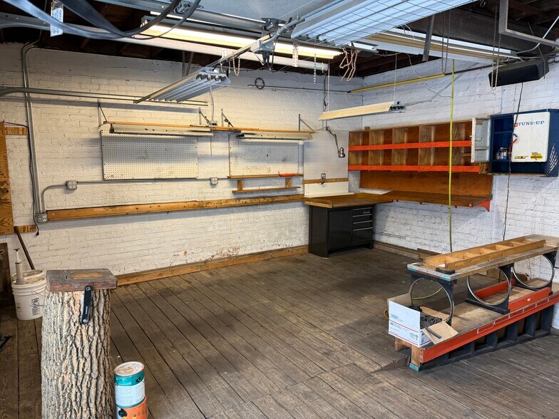 More Photos Of 1424 Lake St, Evanston Storefront Retail Residential For Lease