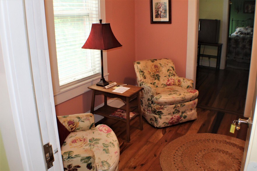 More Photos Of 4715 Staunton Parkersburg Tpke, Durbin General Retail For Sale