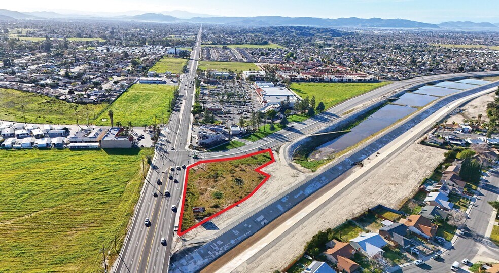 Primary Photo Of 43612 Florida Avenue, Hemet Land For Sale