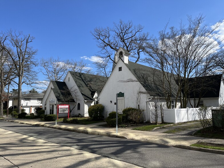 Primary Photo Of 87 7th St, Valley Stream Religious Facility For Sale