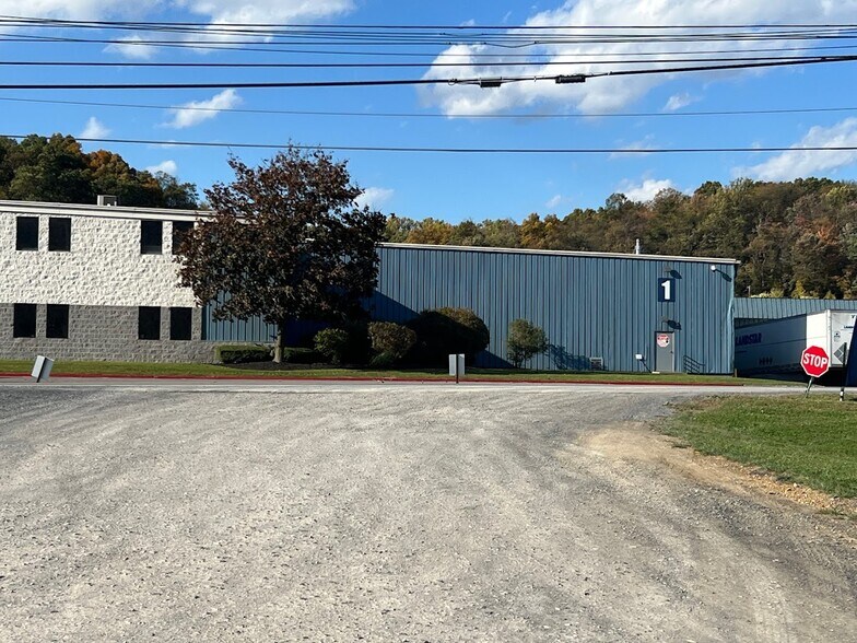 More Photos Of 12393 William Penn Hwy, Thompsontown Unknown For Lease