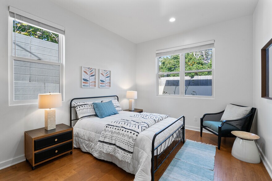 More Photos Of 3718 S Barrington Ave, Los Angeles Rehabilitation Center For Lease