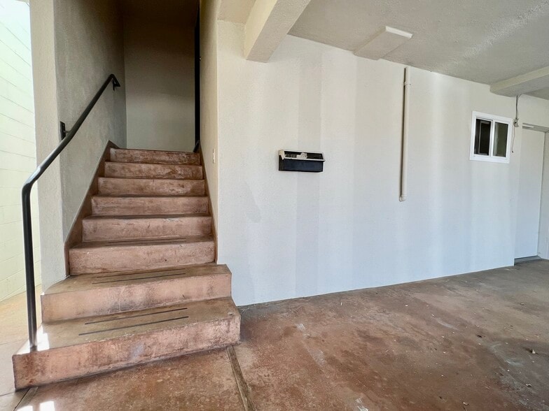 More Photos Of 3511 Market St, Glendale Office Residential For Lease