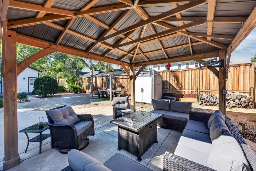 More Photos Of 219 Persifer St, Folsom Specialty For Sale
