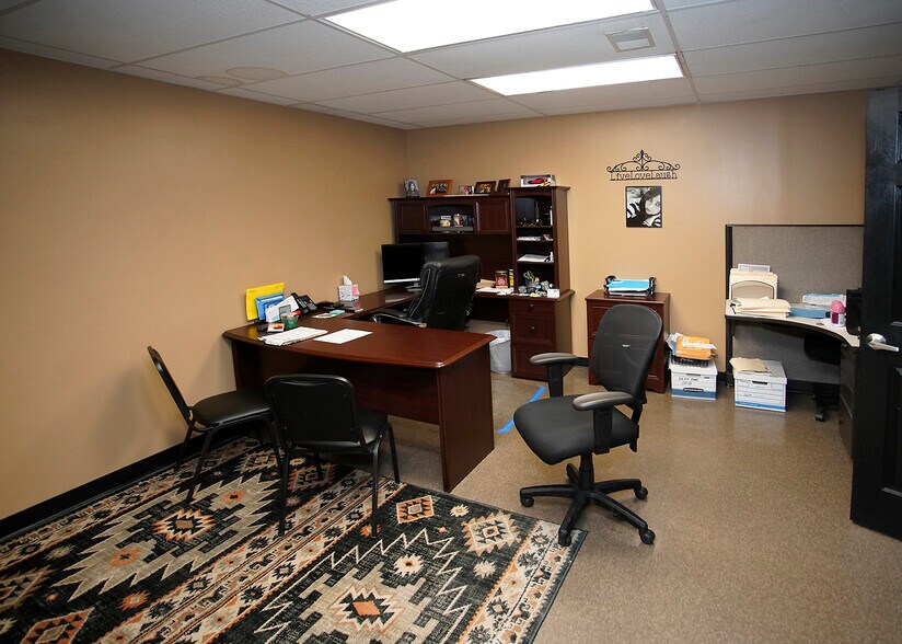 More Photos Of 9947 Brooklyn Rd, Brooklyn Freestanding For Sale