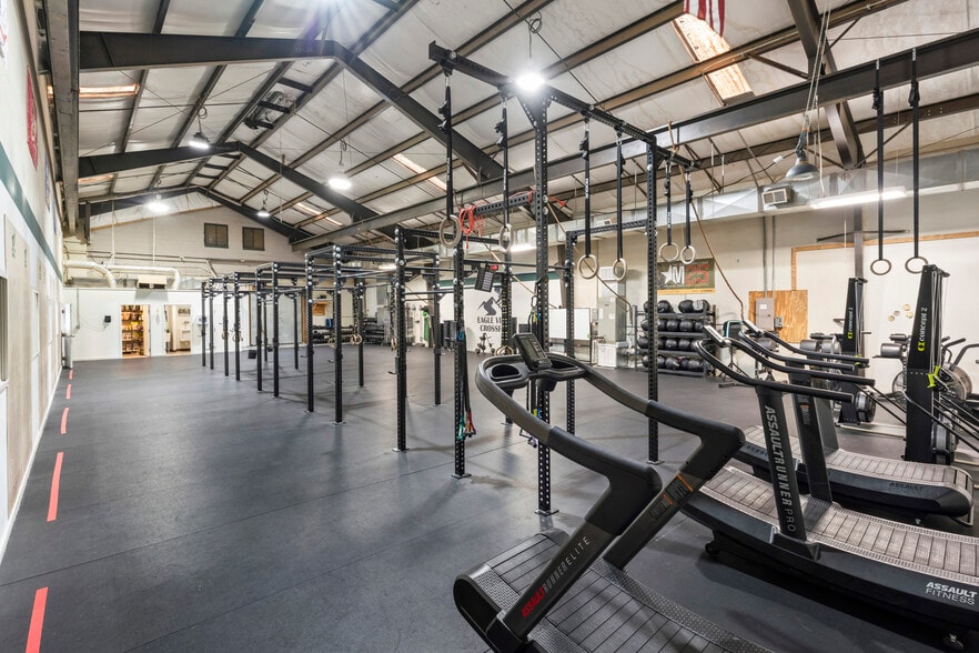 More Photos Of 105 E Cornwell Ln, Purcellville Warehouse For Sale