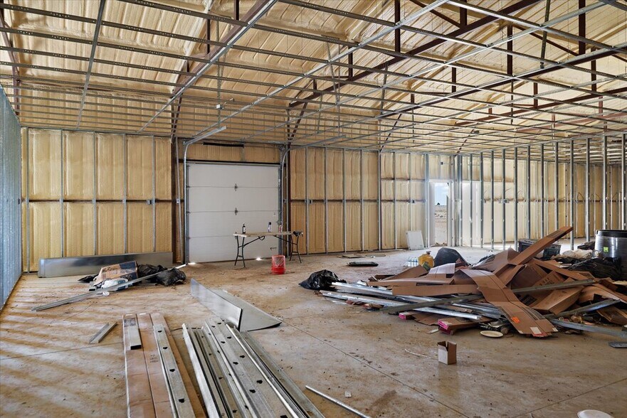 More Photos Of 20040 Grasslands Ln, Ordway Warehouse For Sale