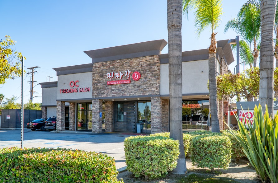 More Photos Of 6242 Beach Blvd, Buena Park Fast Food For Lease