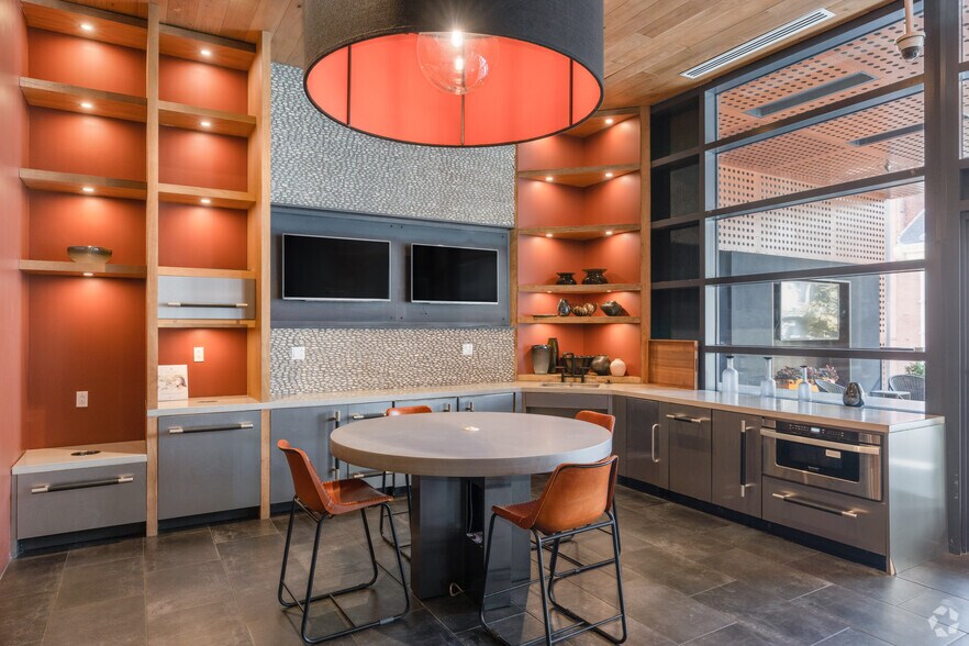 More Photos Of 1213 Walnut St, Philadelphia Apartments For Lease