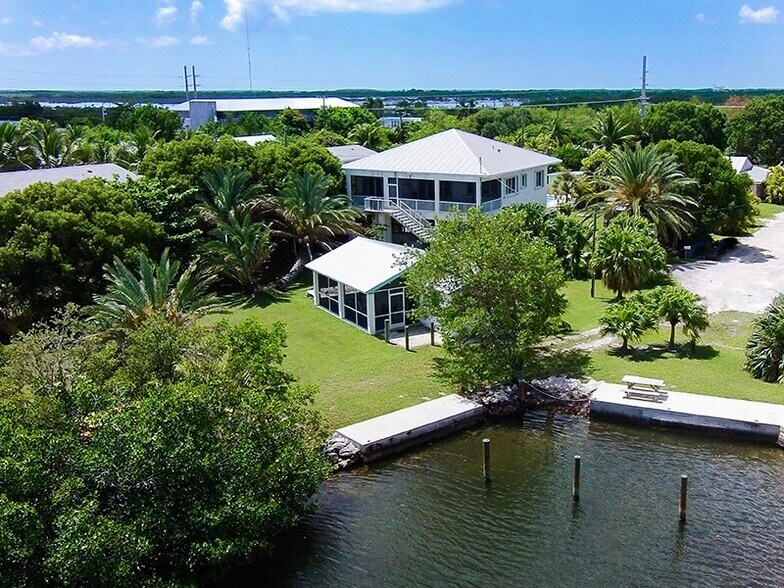 More Photos Of 21544 Overseas Hwy, Cudjoe Key Hotel For Sale