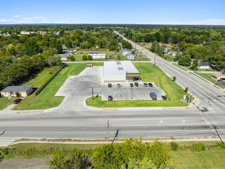 More Photos Of 5602 N Lewis Ave, Tulsa Freestanding For Sale