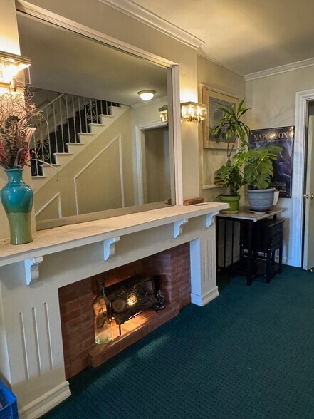 More Photos Of 218 S Tower Dr, Beverly Hills Apartments For Sale