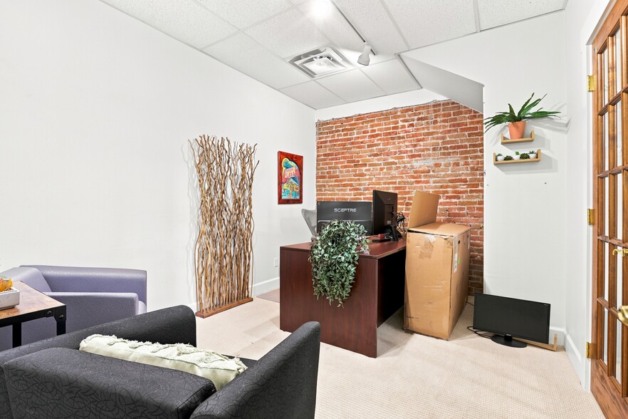 More Photos Of 300-306 Elati St, Denver Office For Sale