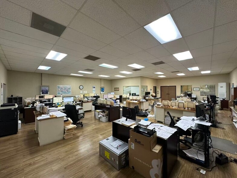 More Photos Of 17807 S Hobart Blvd, Gardena Warehouse For Sale