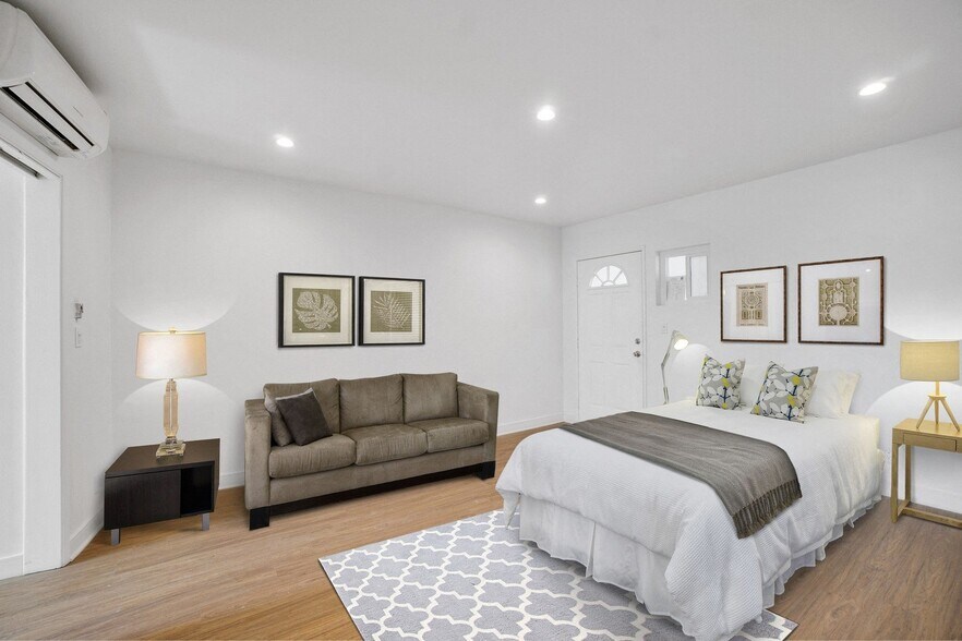 More Photos Of 700 S 6th St, Burbank Apartments For Sale