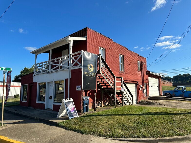 More Photos Of 2300 Greenup Ave, Ashland Storefront Retail Residential For Lease