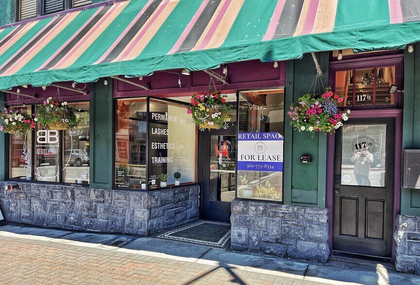 Primary Photo Of 117 E 1st St, Port Angeles General Retail For Lease
