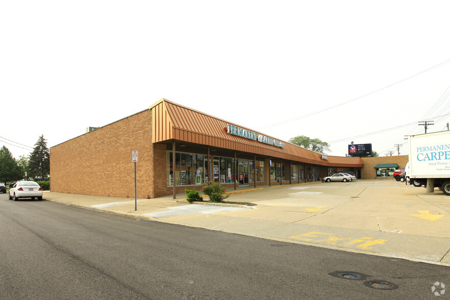 Primary Photo Of 5592-5620 Ridge Rd, Cleveland Storefront Retail Office For Lease