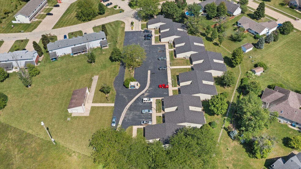 More Photos Of 111 Bannon Dr, Dwight Apartments For Sale