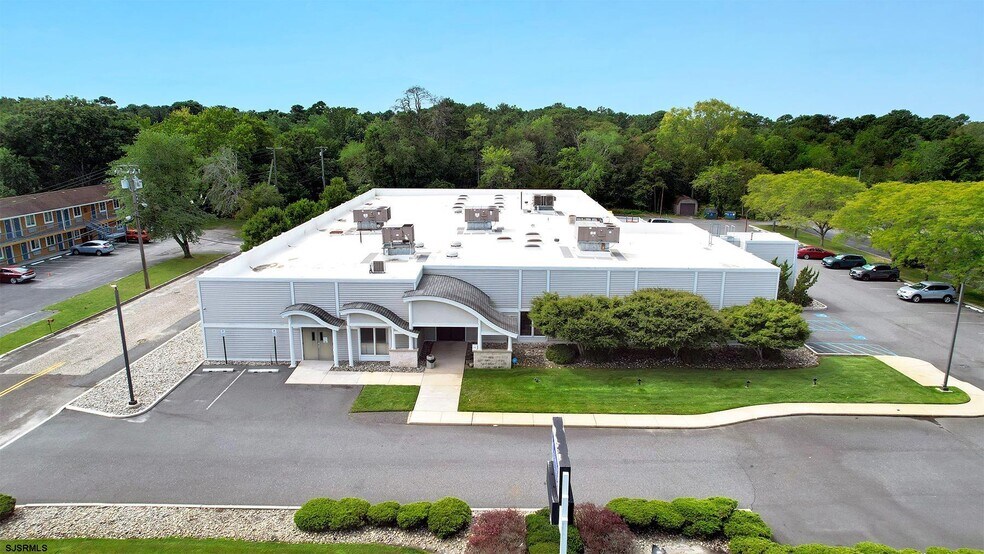 More Photos Of 312 E White Horse Pike, Absecon Flex For Sale