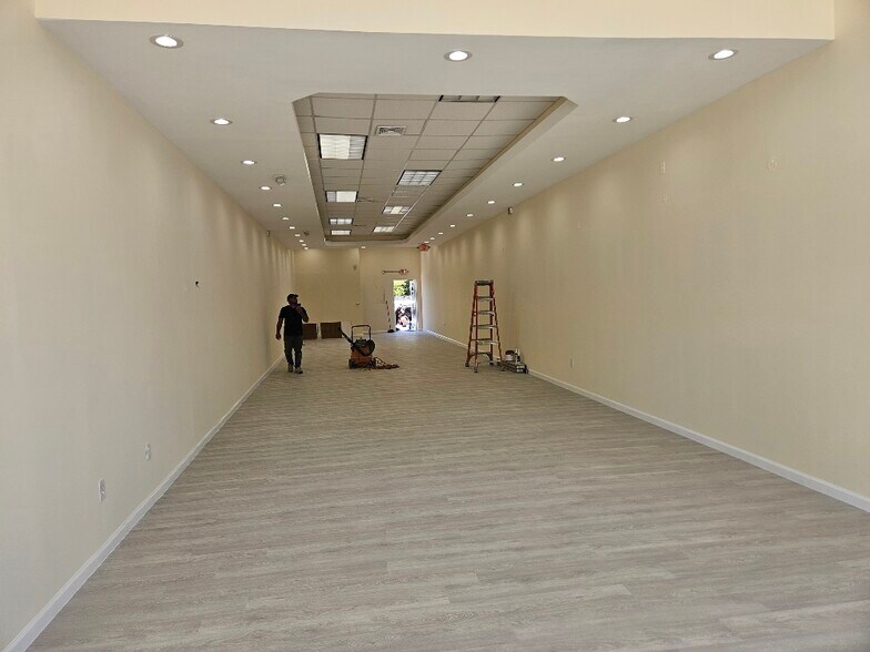 More Photos Of 1079-1083 Willis Ave, Albertson Storefront For Lease