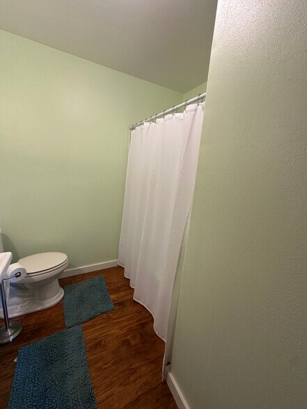 More Photos Of 506 N Alamo St, Refugio Office For Sale