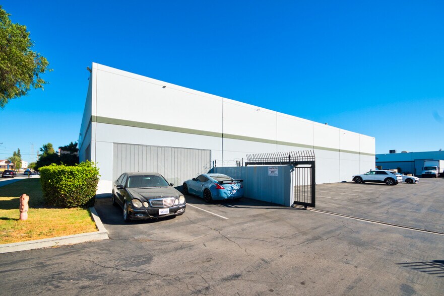 More Photos Of 6840-6846 Suva St, Bell Gardens Unknown For Lease