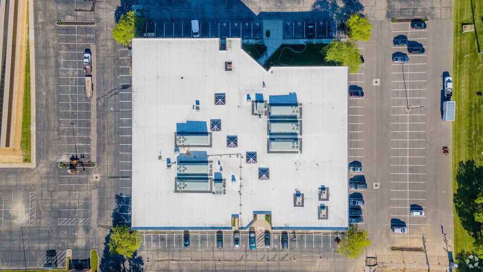 More Photos Of 4665 Cornell Rd, Blue Ash Office For Lease