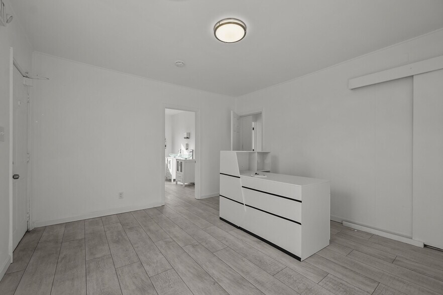 More Photos Of 649 Washington St, Attleboro Office Residential For Lease