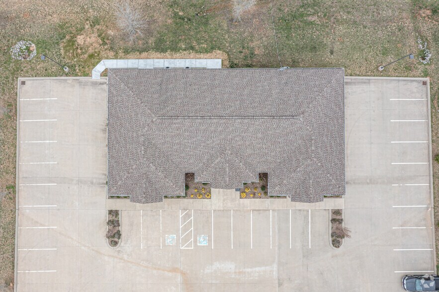 More Photos Of 2693 Townsend Ct, Clarksville Medical For Lease