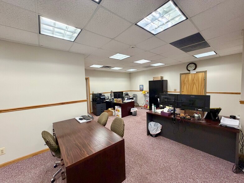 More Photos Of 1282 N Broad St, Hillside Loft Creative Space For Lease