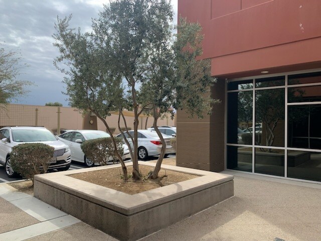 More Photos Of 73700 Dinah Shore Dr, Palm Desert Research And Development For Sale